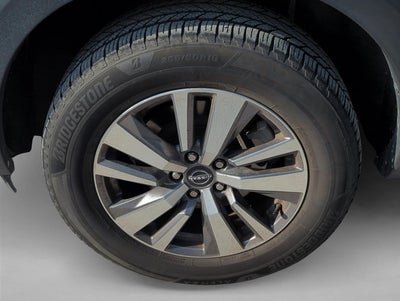 2023 Nissan Pathfinder SL 4WD
