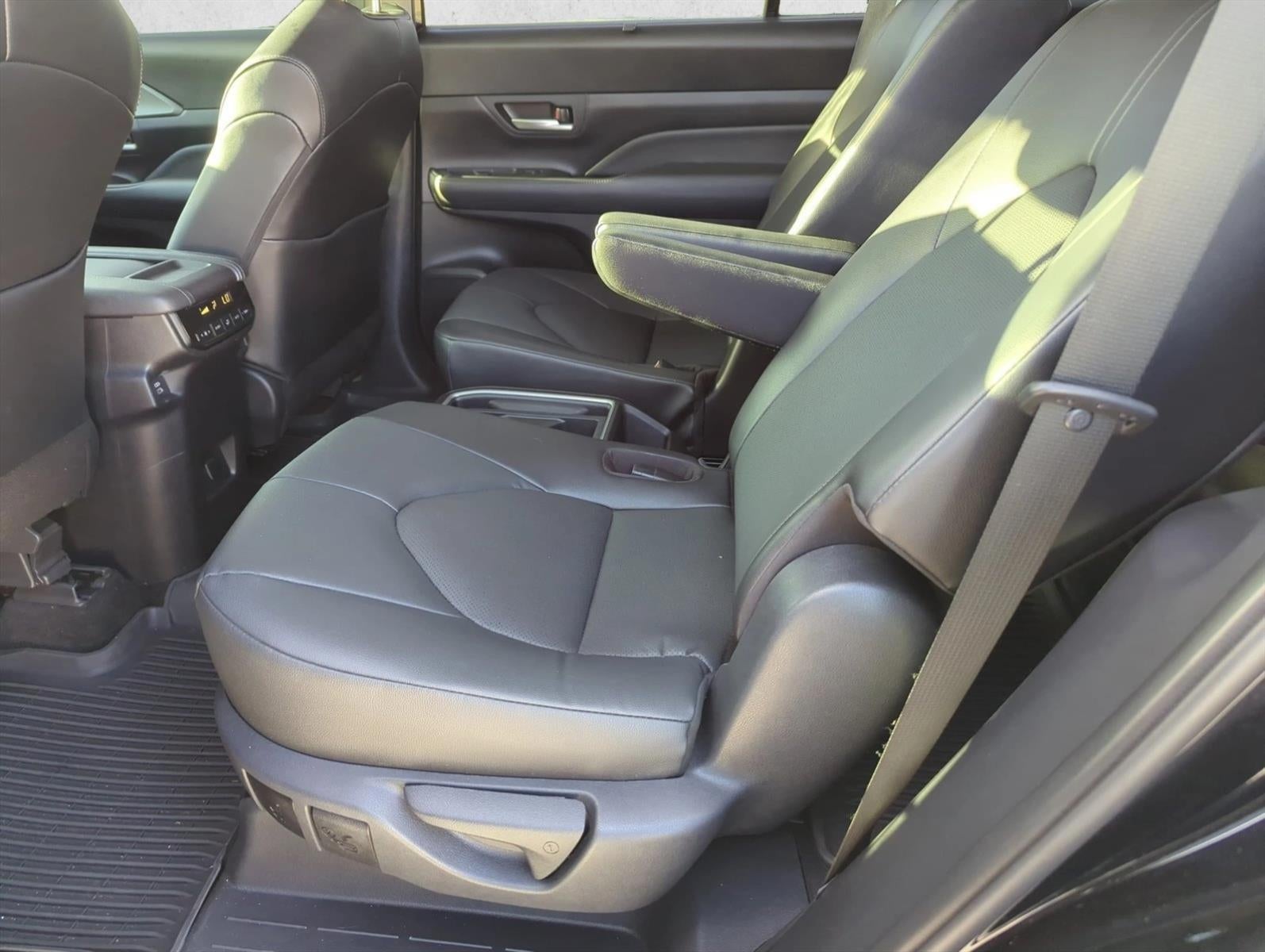 2025 Toyota Grand Highlander XLE FWD (Natl)