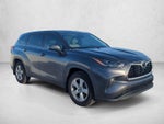 2022 Toyota Highlander LE AWD (SE)
