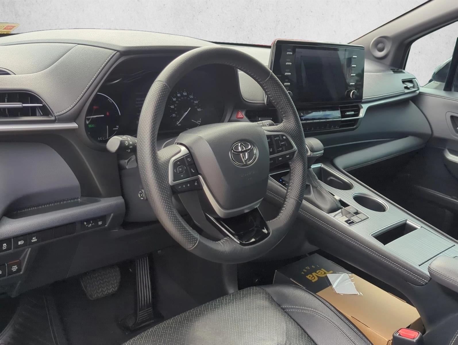 2023 Toyota Sienna XSE 25th Anniversary AWD 7-Passenger (Natl)