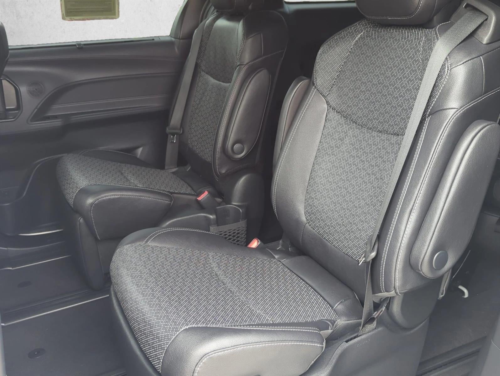 2023 Toyota Sienna XSE 25th Anniversary AWD 7-Passenger (Natl)