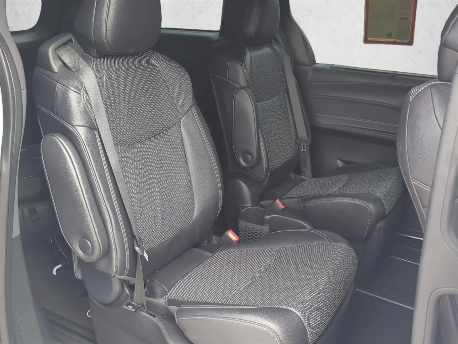 2023 Toyota Sienna XSE 25th Anniversary AWD 7-Passenger (Natl)