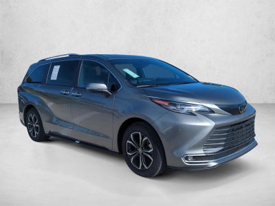 2026 Toyota Sienna Platinum AWD 7-Passenger (GS)