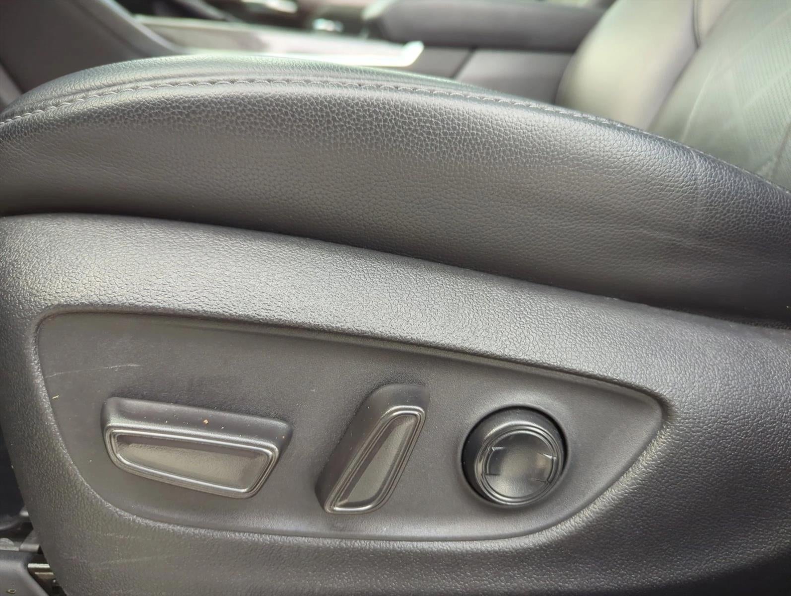 2022 Toyota Highlander Platinum AWD (Natl)