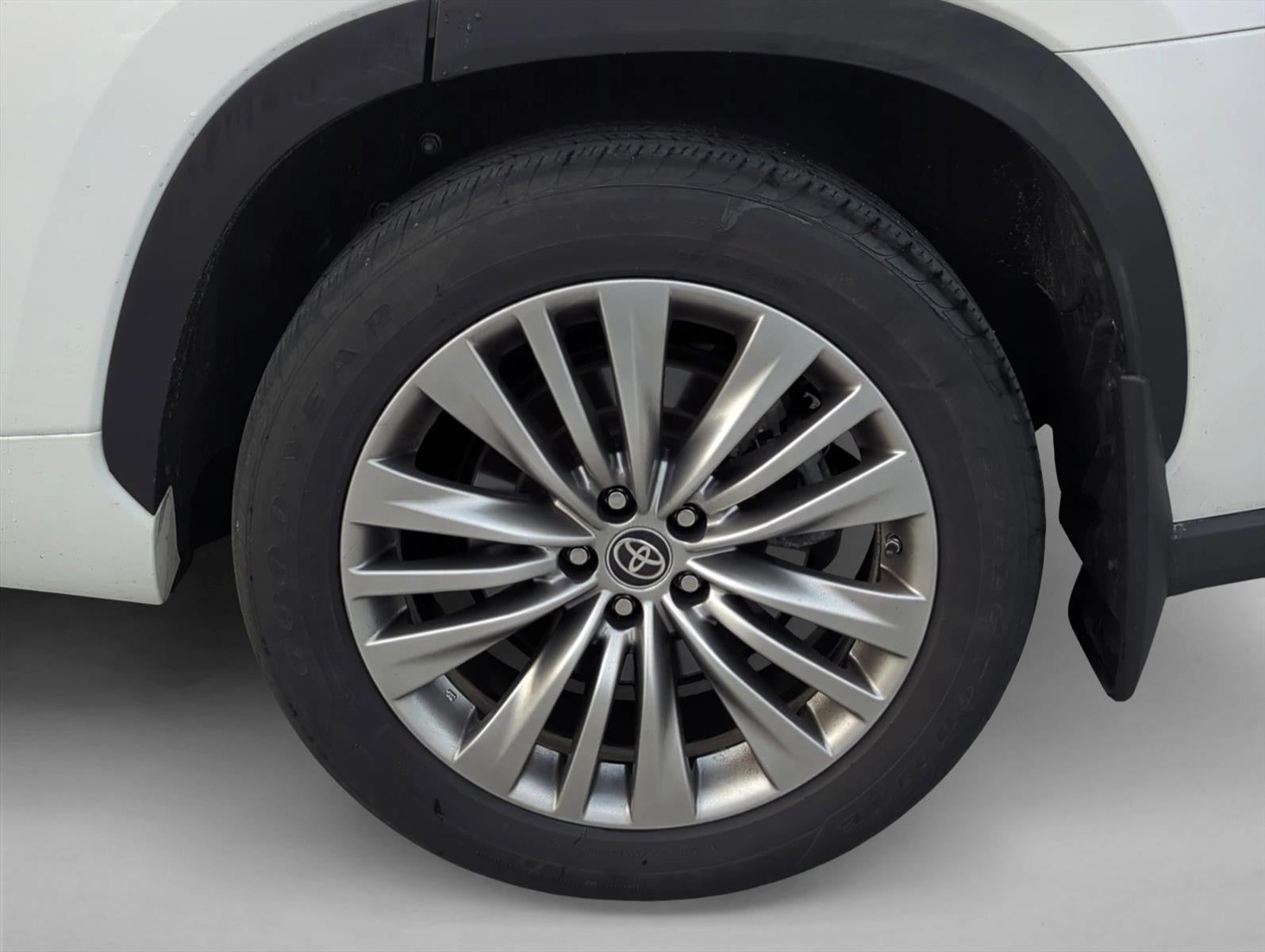 2022 Toyota Highlander Platinum AWD (Natl)