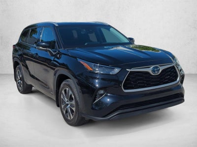 2022 Toyota Highlander Hybrid XLE AWD (Natl)