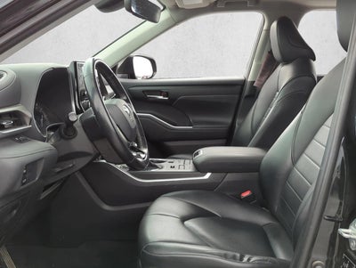 2021 Toyota Highlander XLE AWD (Natl)