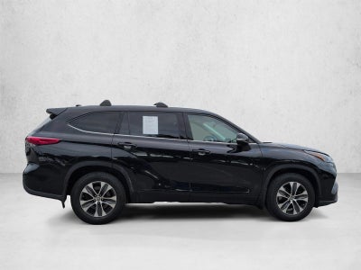 2021 Toyota Highlander XLE AWD (Natl)