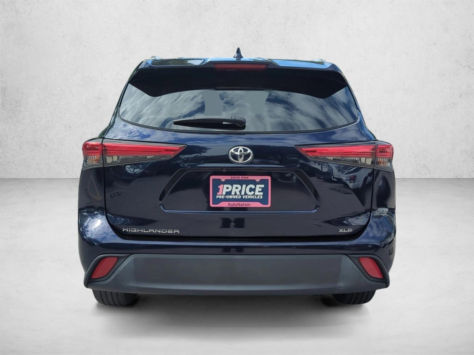 2023 Toyota Highlander XLE FWD (Natl)