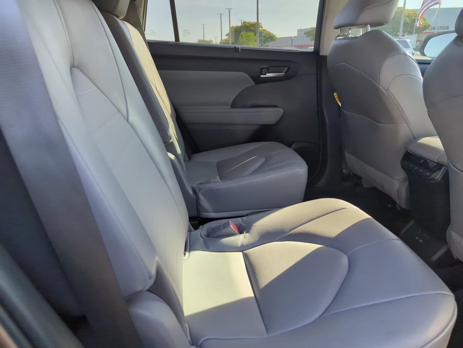 2023 Toyota Highlander XLE FWD (Natl)