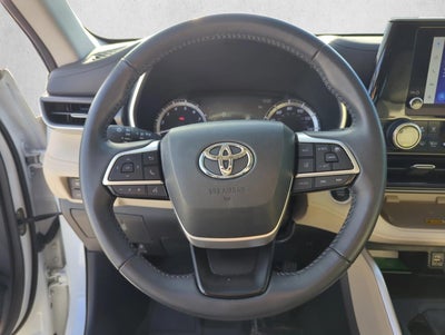 2024 Toyota Highlander XLE FWD (Natl)