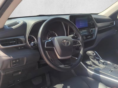 2023 Toyota Highlander XLE FWD (Natl)