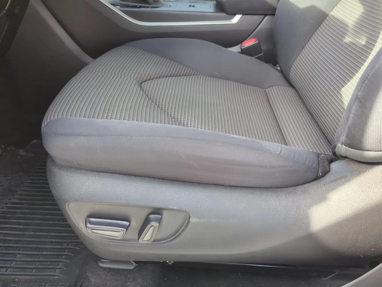 2024 Toyota Highlander LE FWD (GS)