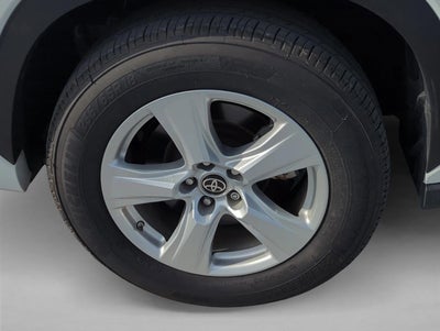 2024 Toyota Highlander LE FWD (GS)