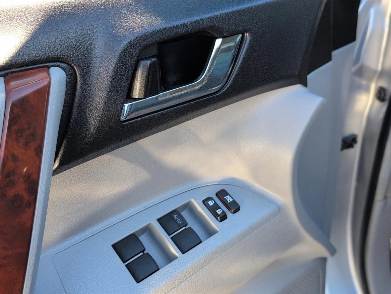 2013 Toyota Highlander FWD 4dr V6 Limited (Natl)