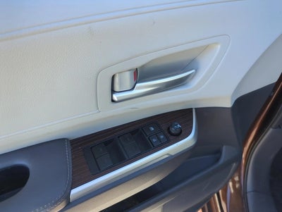 2023 Toyota Sienna XLE FWD 8-Passenger (Natl)