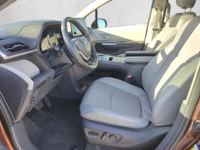 2023 Toyota Sienna XLE FWD 8-Passenger (Natl)