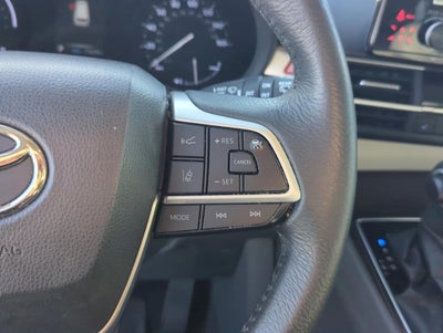 2023 Toyota Sienna XLE FWD 8-Passenger (Natl)