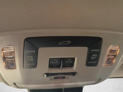 2023 Toyota Sienna XLE FWD 8-Passenger (Natl)