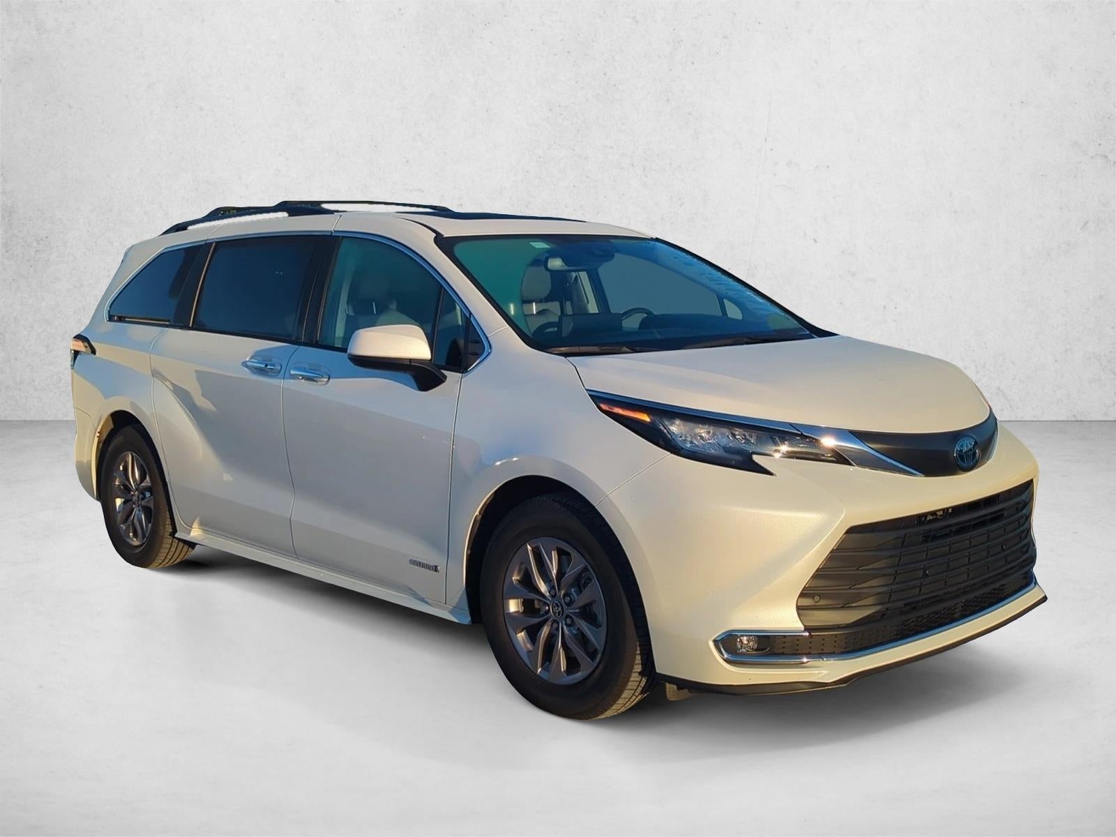 2021 Toyota Sienna XLE AWD 7-Passenger (Natl)