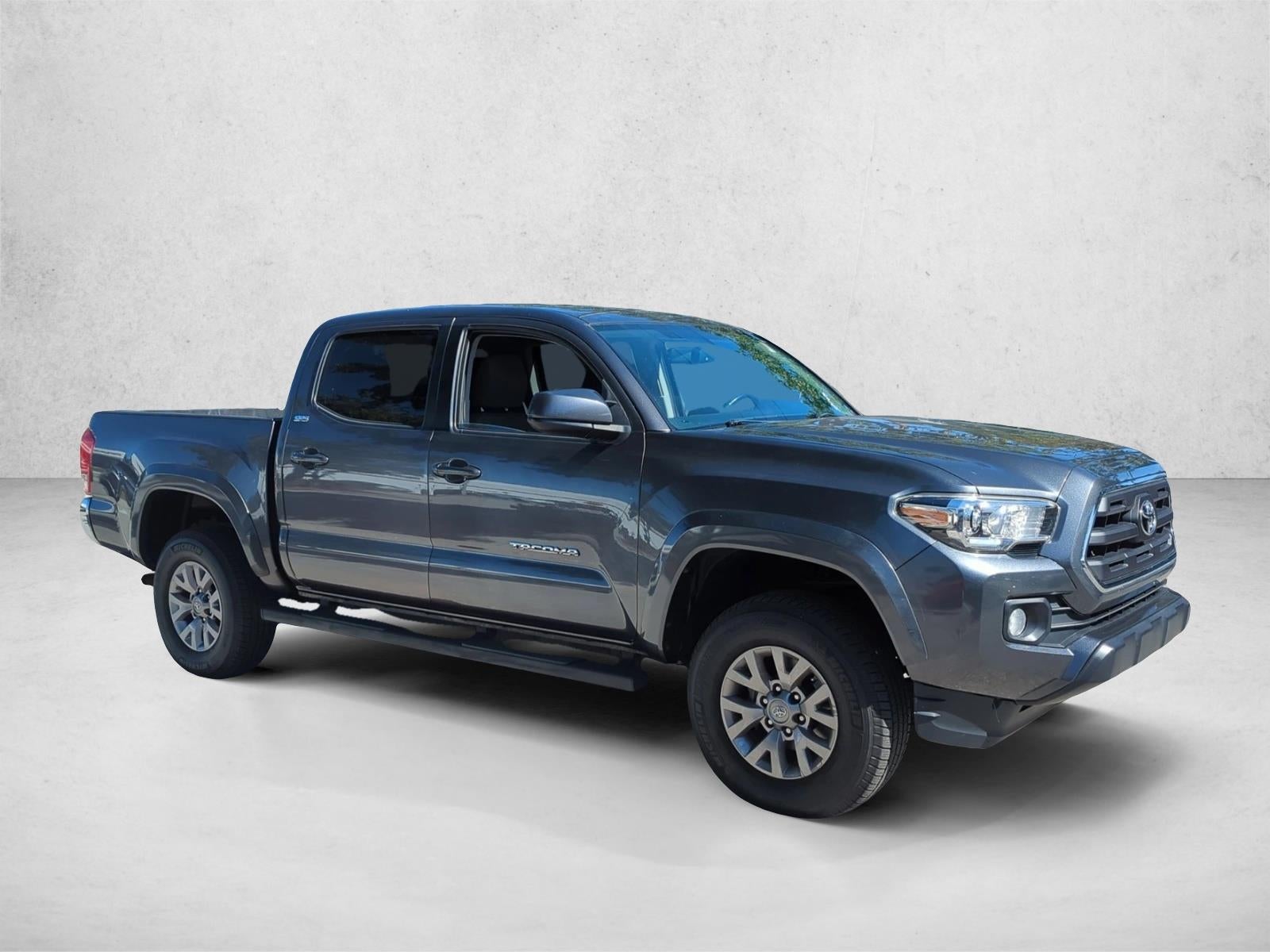 2017 Toyota Tacoma SR5 Double Cab 5' Bed V6 4x2 AT (GS)