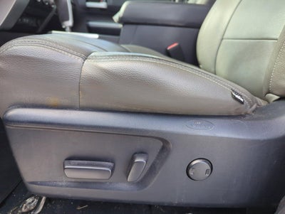 2021 Toyota Tundra 2WD 2WD SR5 CrewMax 5.5' Bed 5.7L (SE)