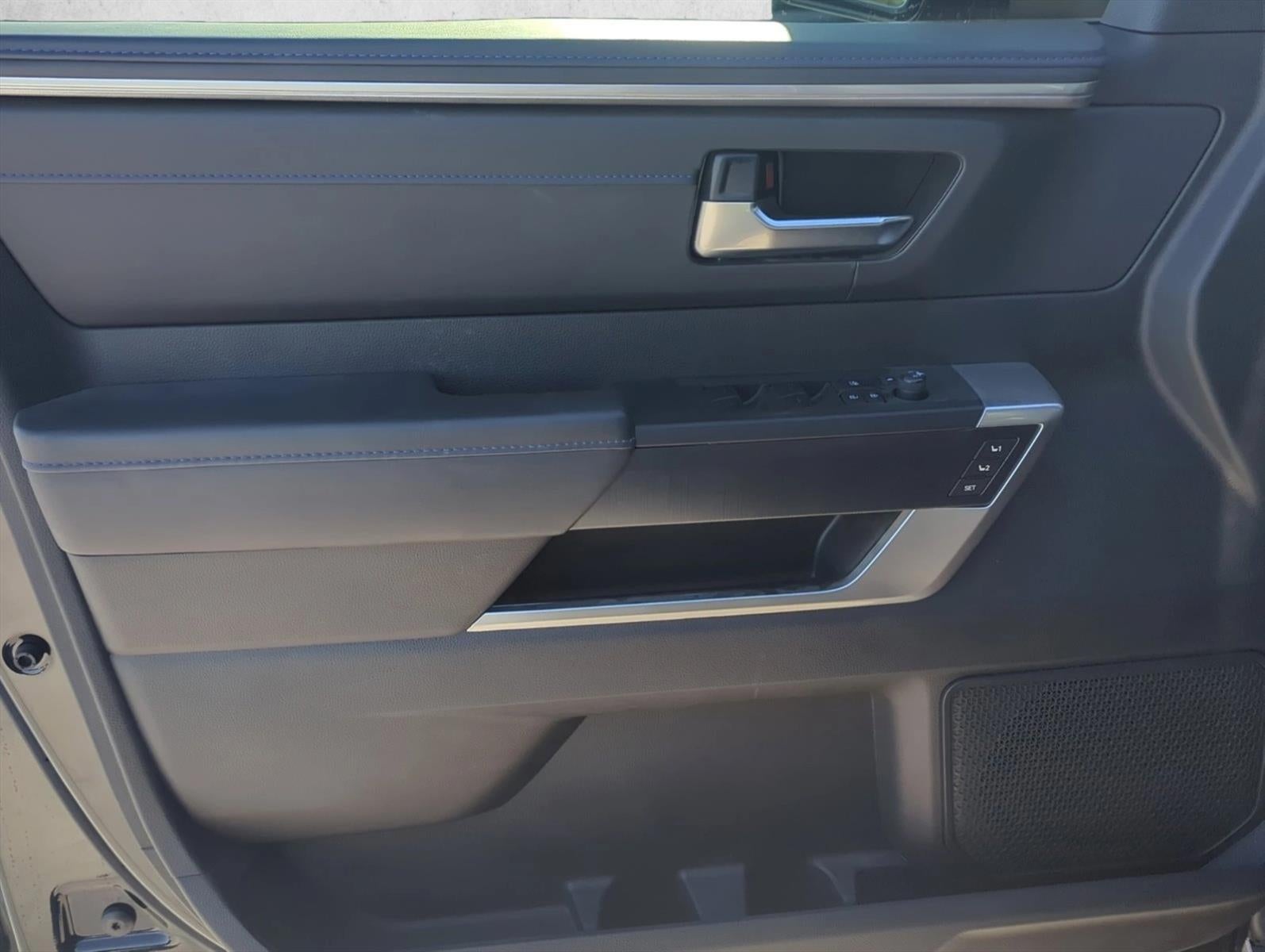 2024 Toyota Tundra 4WD 4WD Platinum CrewMax 5.5' Bed (Natl)