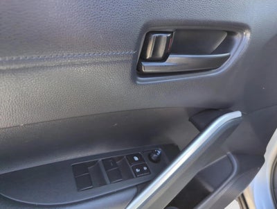 2024 Toyota Corolla Cross LE 2WD (Natl)
