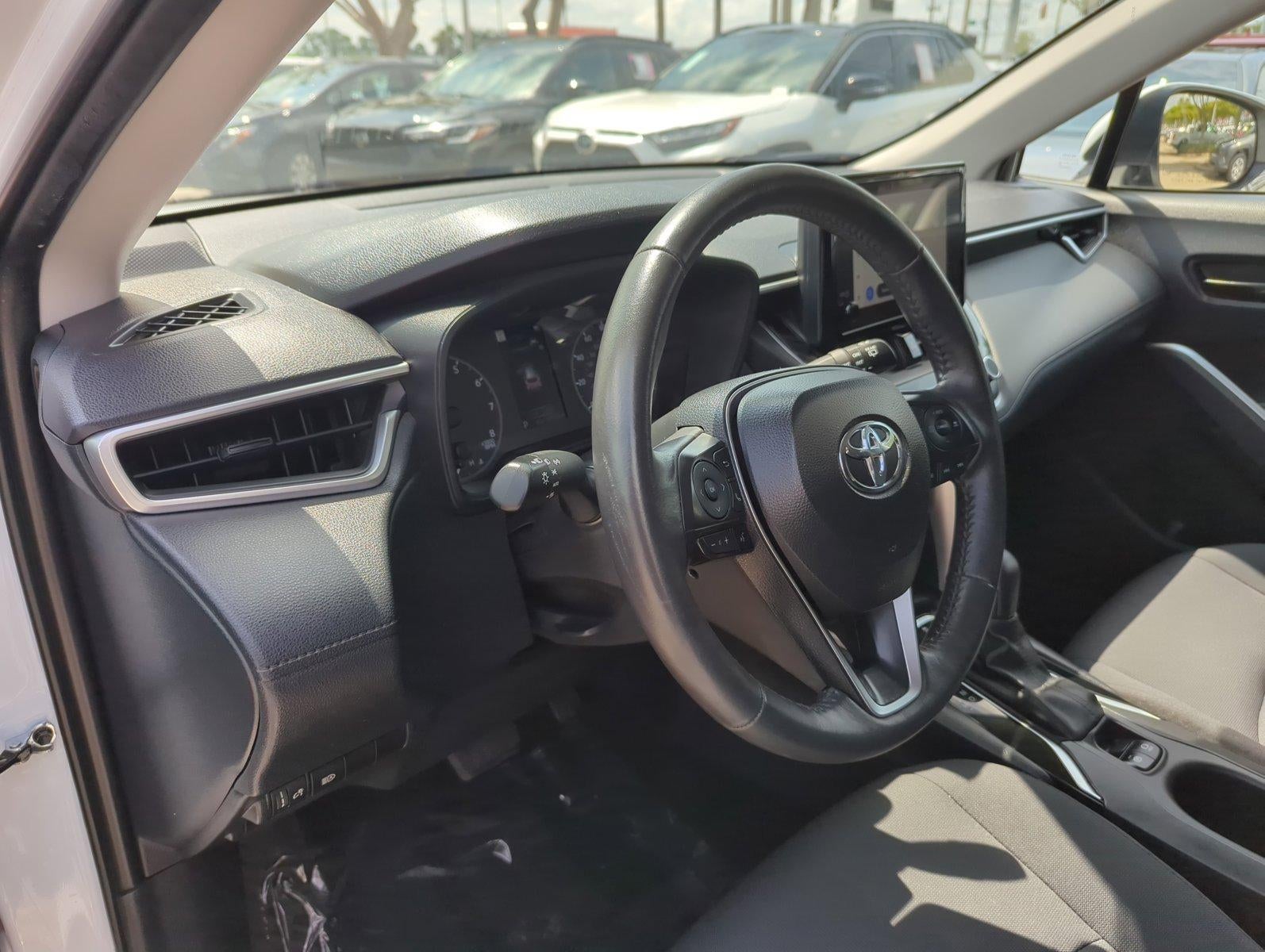 2024 Toyota Corolla Cross LE 4WD (Natl)