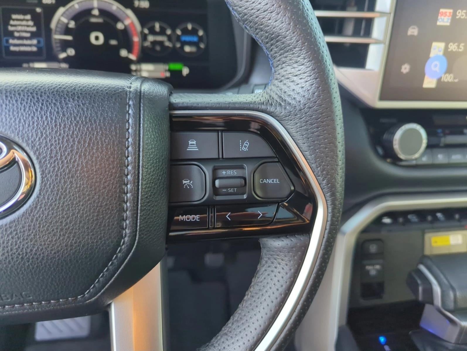 2023 Toyota Sequoia Platinum 4WD (Natl)