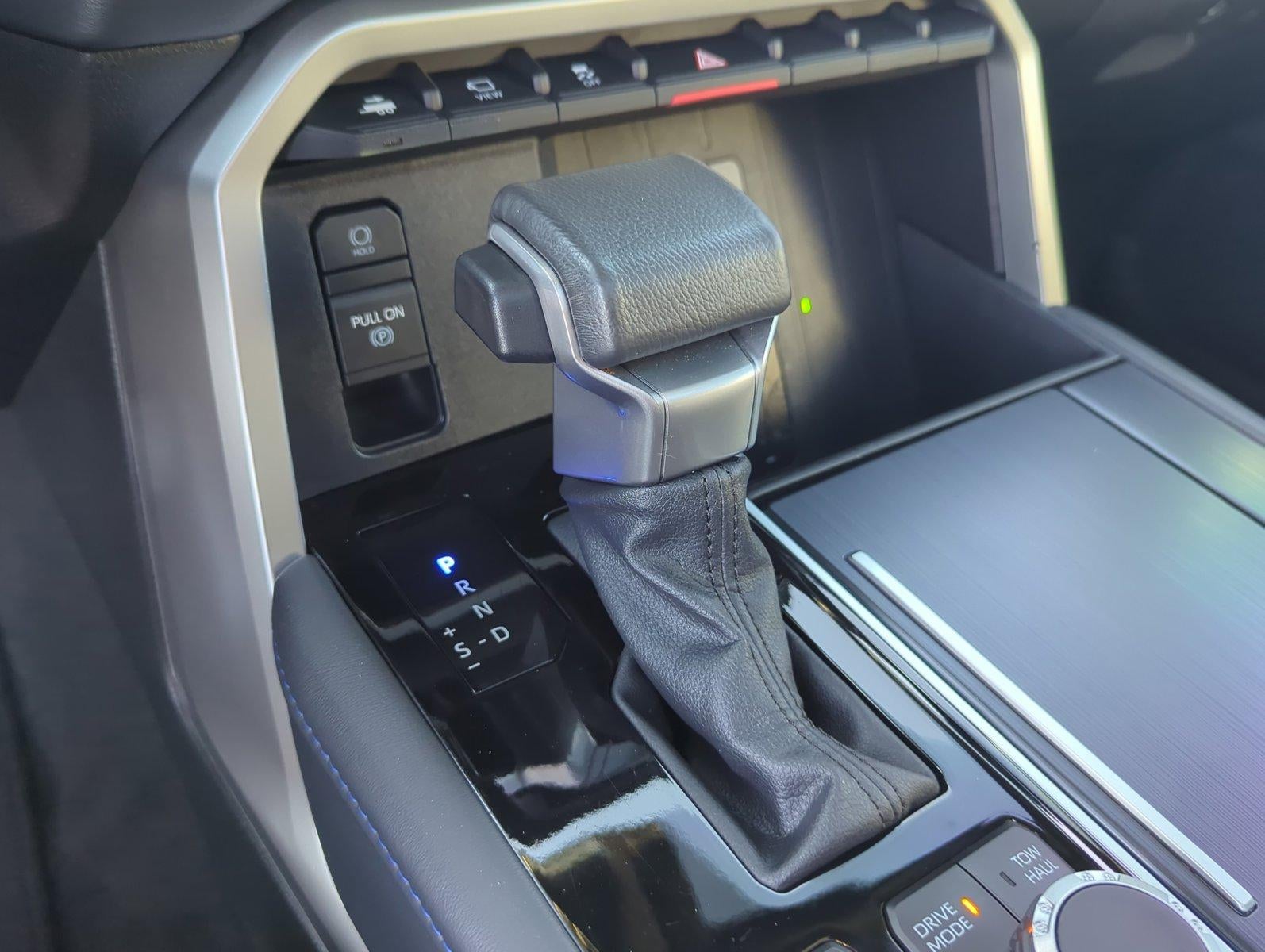 2023 Toyota Sequoia Platinum 4WD (Natl)