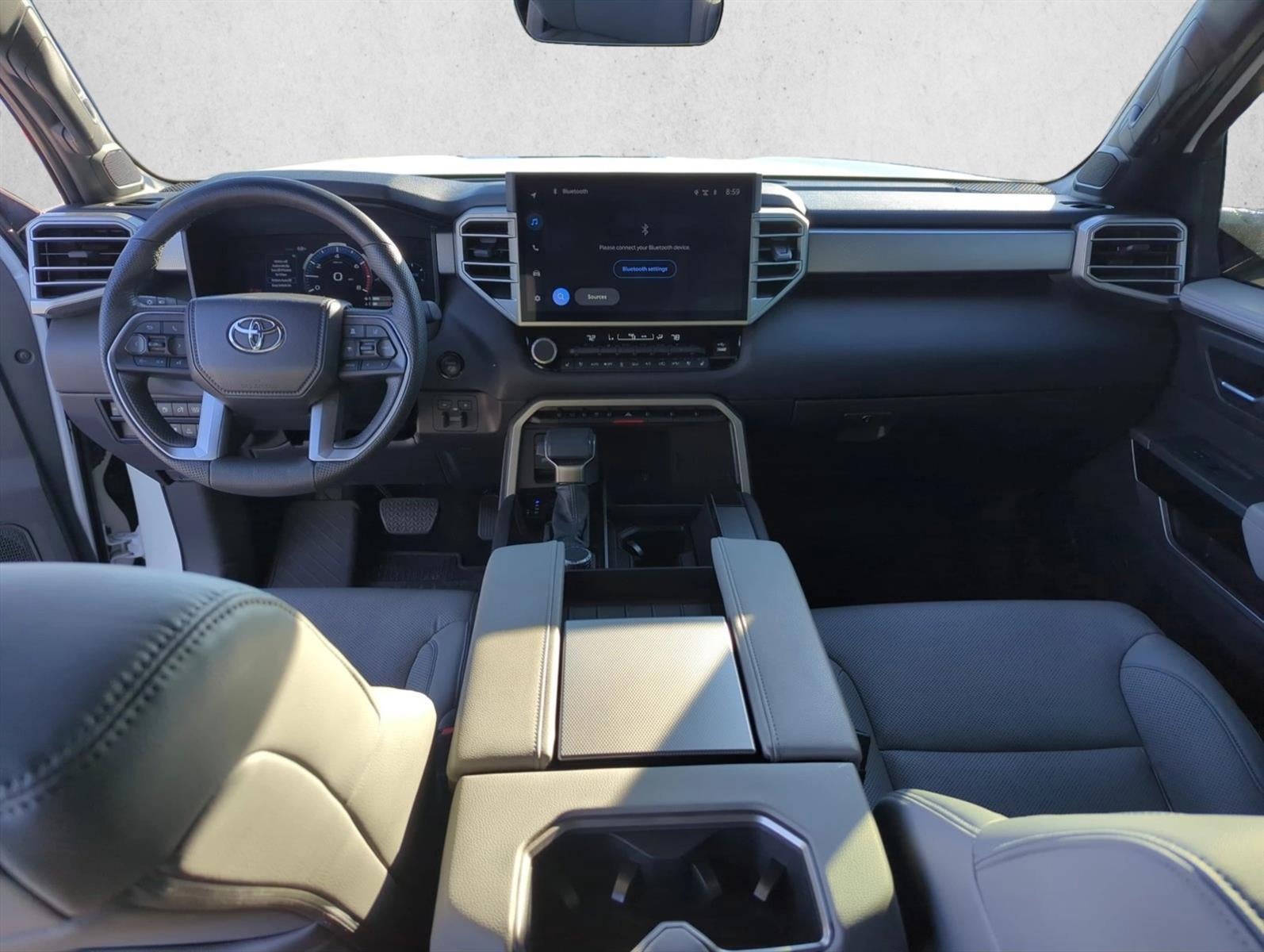 2025 Toyota Sequoia Limited 4WD (SE)