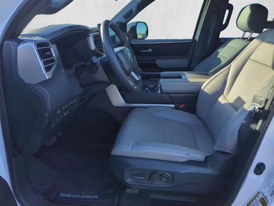 2025 Toyota Sequoia Limited 4WD (SE)