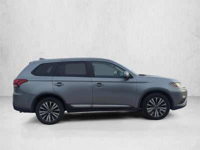 2020 Mitsubishi Outlander SE FWD