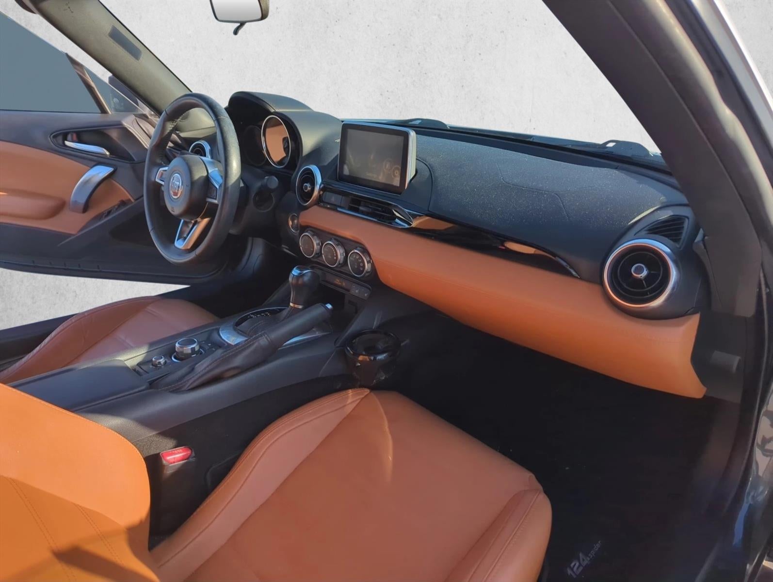 2017 FIAT 124 Spider Lusso Convertible