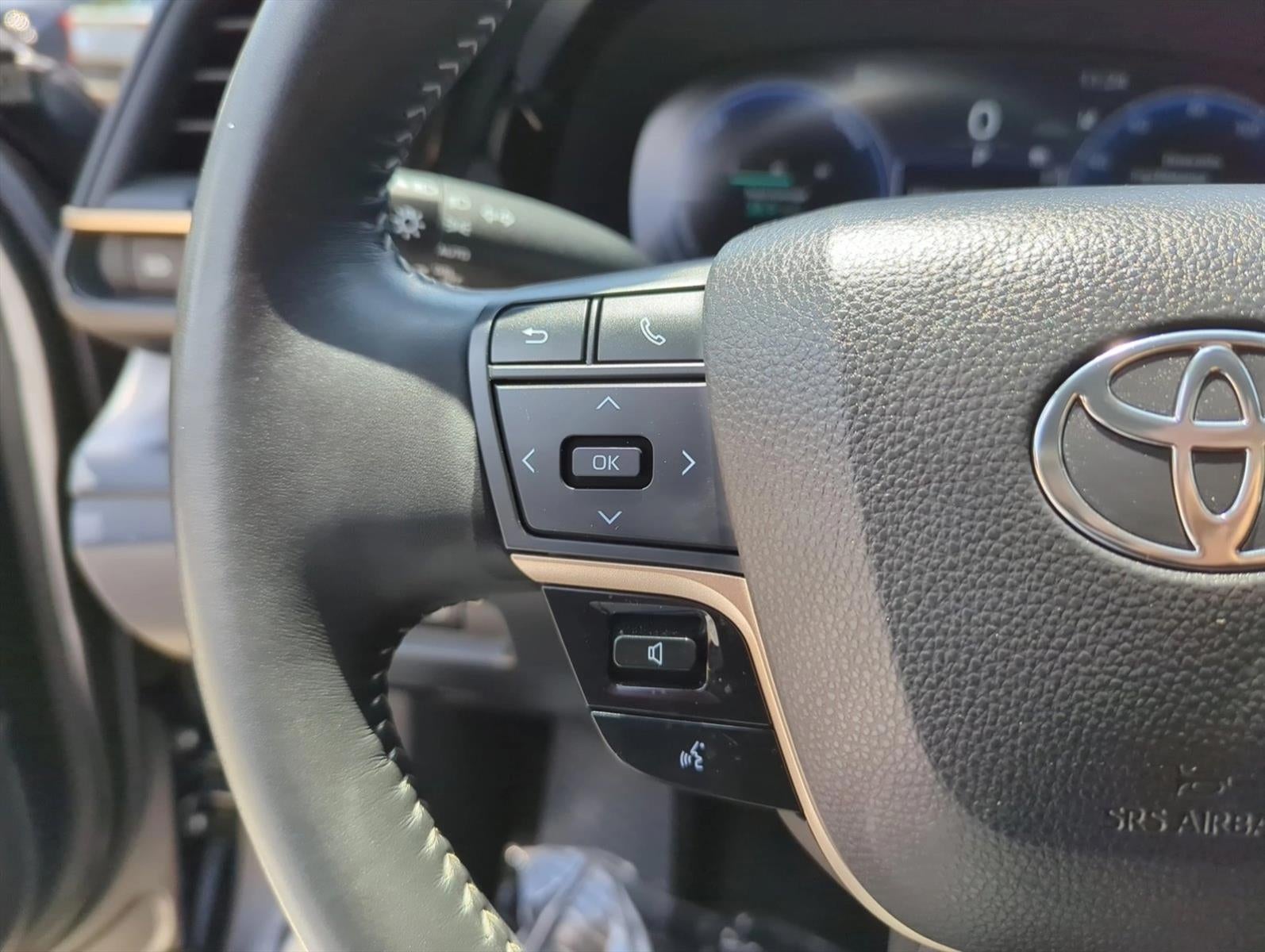 2024 Toyota Crown XLE AWD (Natl)