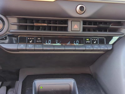 2024 Toyota Crown XLE AWD (Natl)