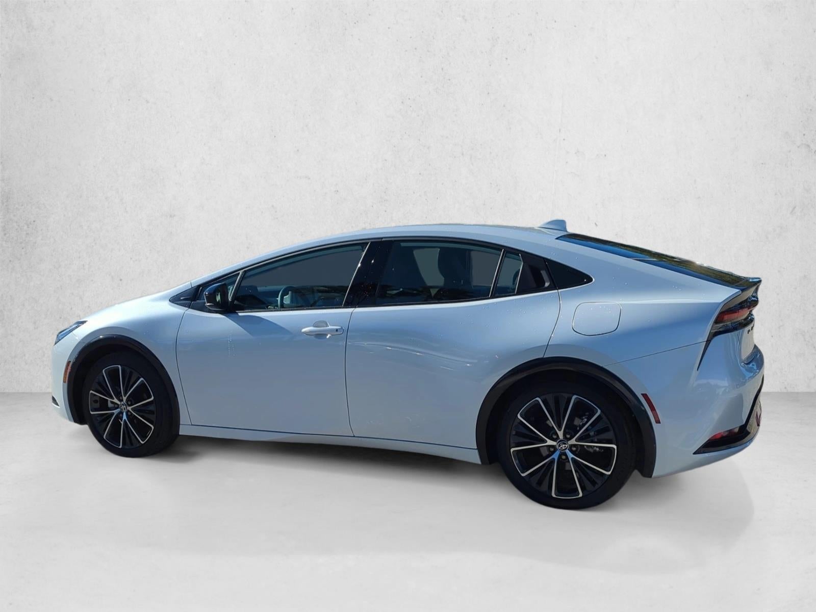 2025 Toyota Prius XLE (Natl)