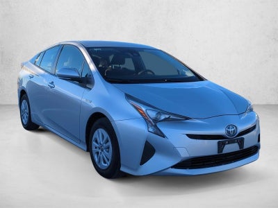 2017 Toyota Prius Two (SE)