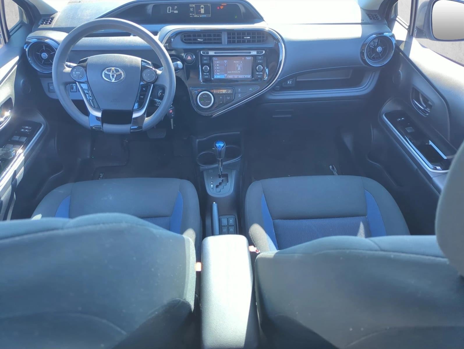 2018 Toyota Prius c Two (GS)