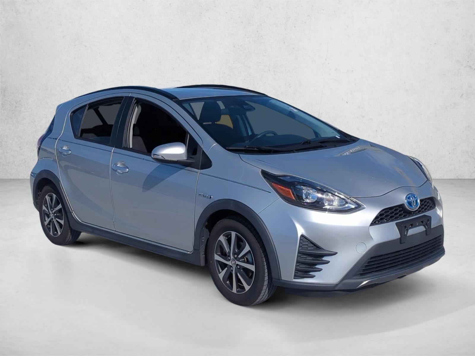 2018 Toyota Prius c Two (GS)