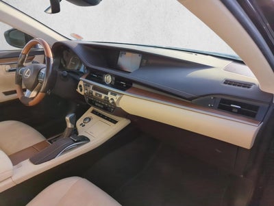 2016 Lexus ES 300h 4dr Sdn Hybrid