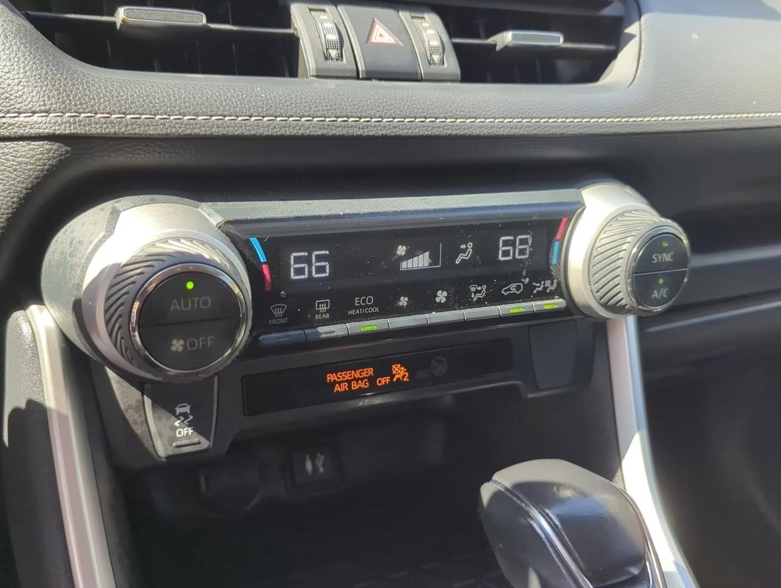 2019 Toyota RAV4 XLE Premium FWD (Natl)