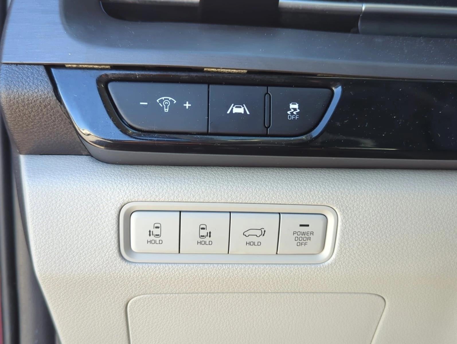 2022 Kia Carnival SX FWD