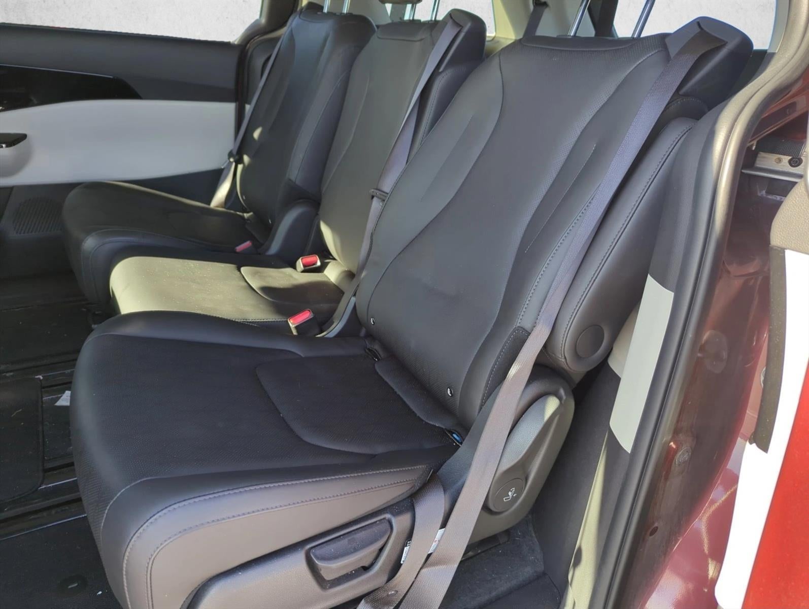 2022 Kia Carnival SX FWD