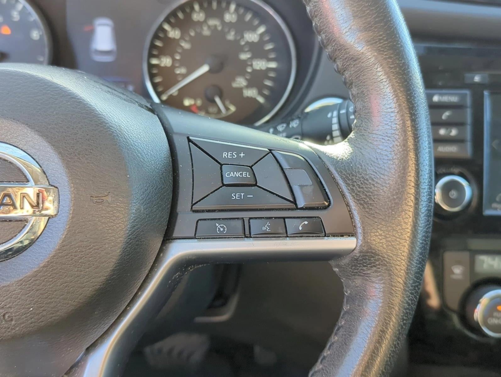 2020 Nissan Rogue FWD SV