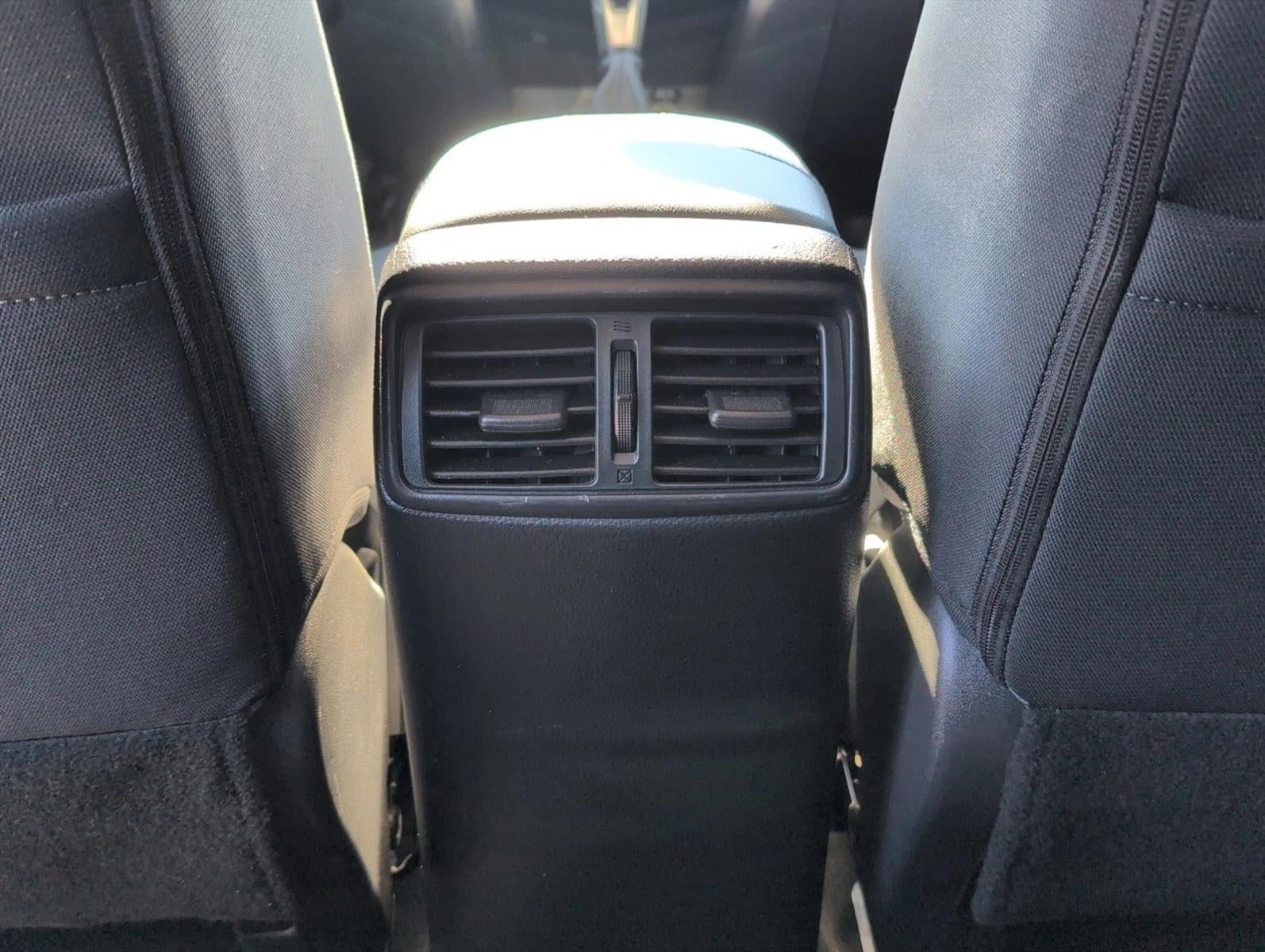 2020 Nissan Rogue FWD SV