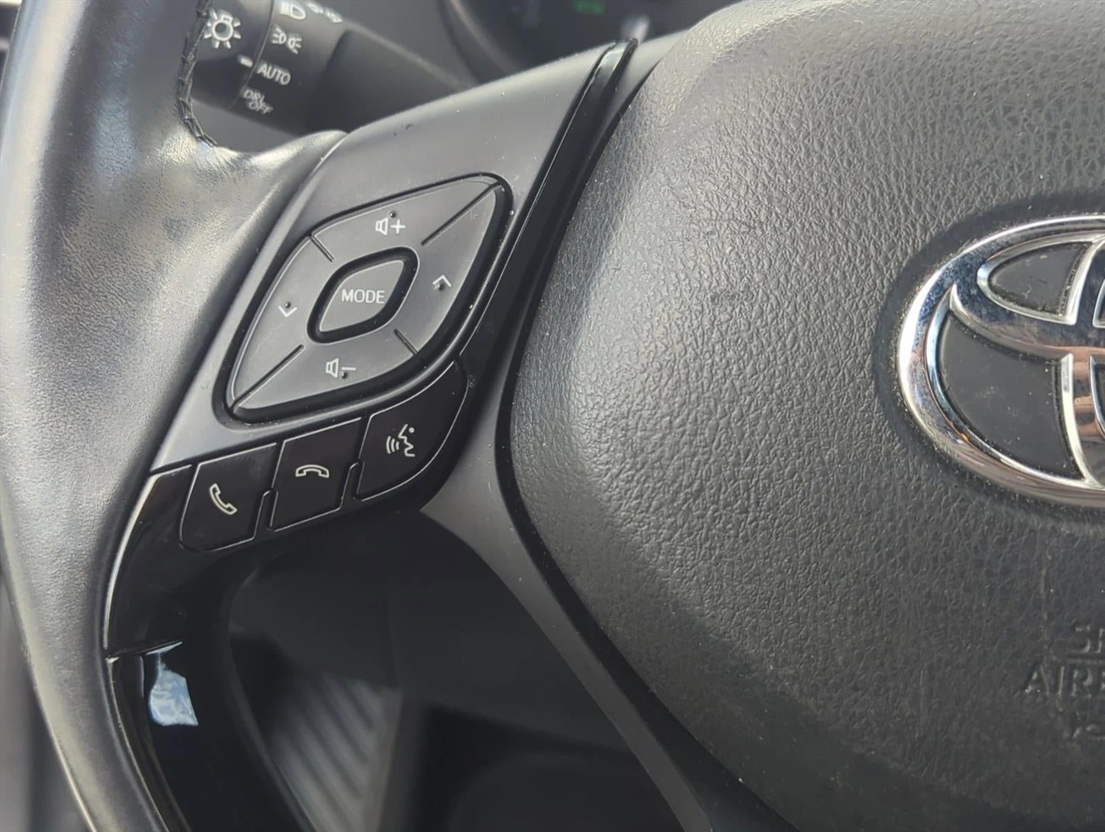 2019 Toyota C-HR Limited FWD (Natl)