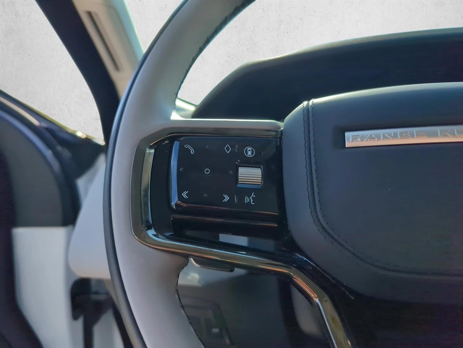 2025 Land Rover Range Rover Velar P250 S