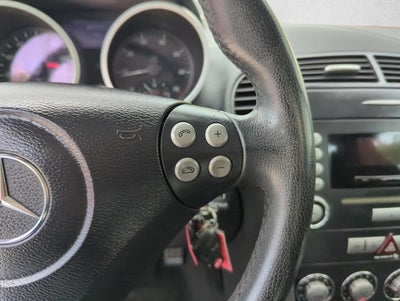 2005 Mercedes-Benz SLK Base